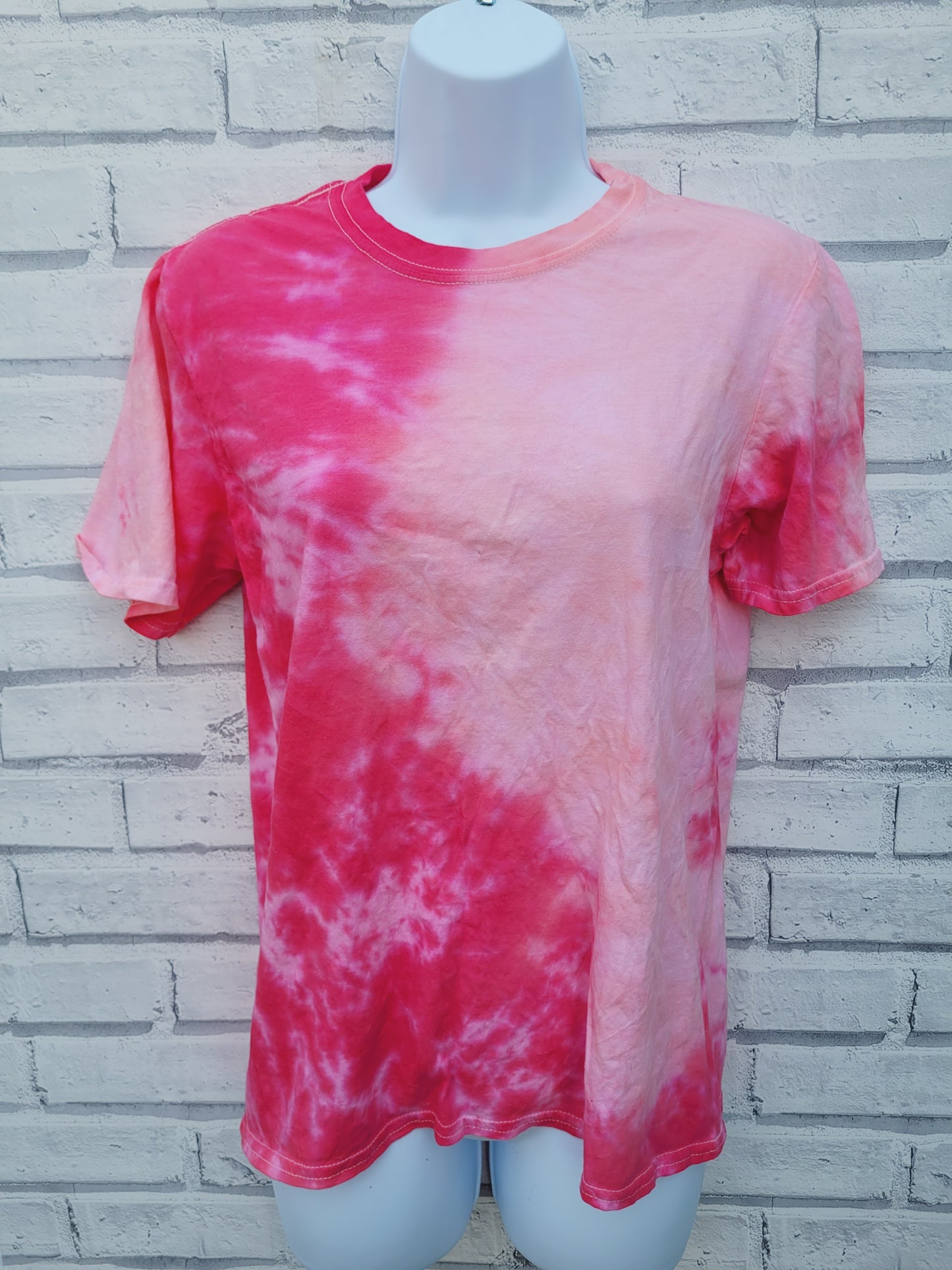 Pink Scrunch Tie Dye T-shirt in Organic Cotton