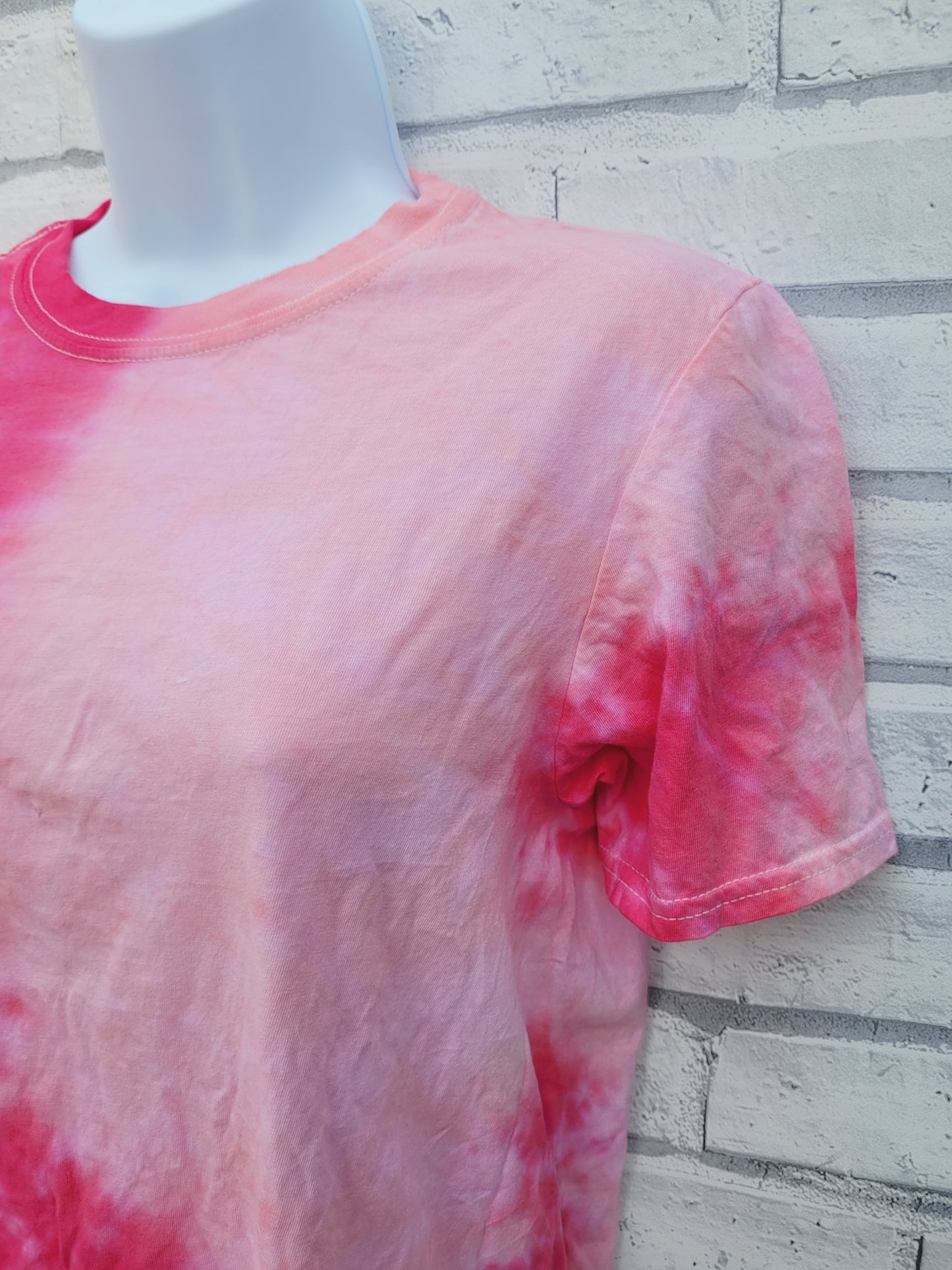 Pink Scrunch Tie Dye T-shirt in Organic Cotton