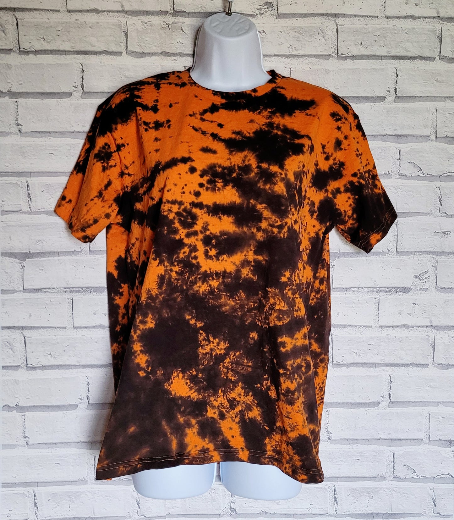 NEW for Halloween Orange & Black Scrunch Tie Dye T-shirt