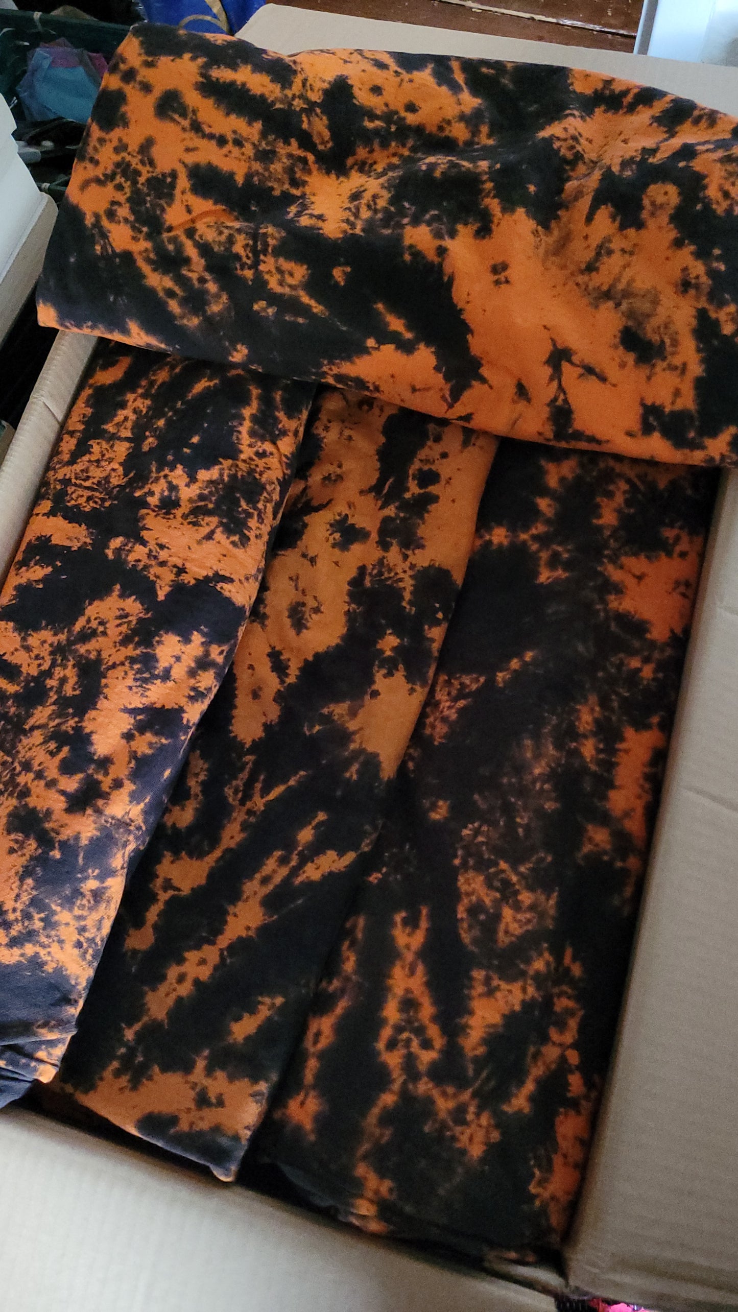 NEW for Halloween Orange & Black Scrunch Tie Dye T-shirt