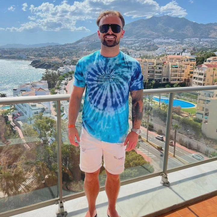 Tie Dye Mystery Box for Adults - T-shirts