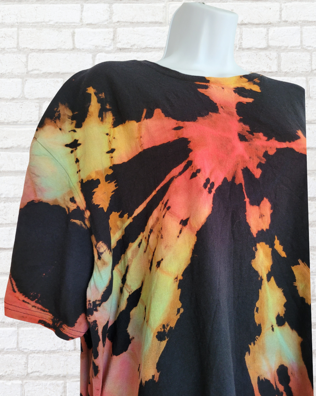 Rainbow Reverse Tie Dye T-shirt | Unisex Festival Fashion