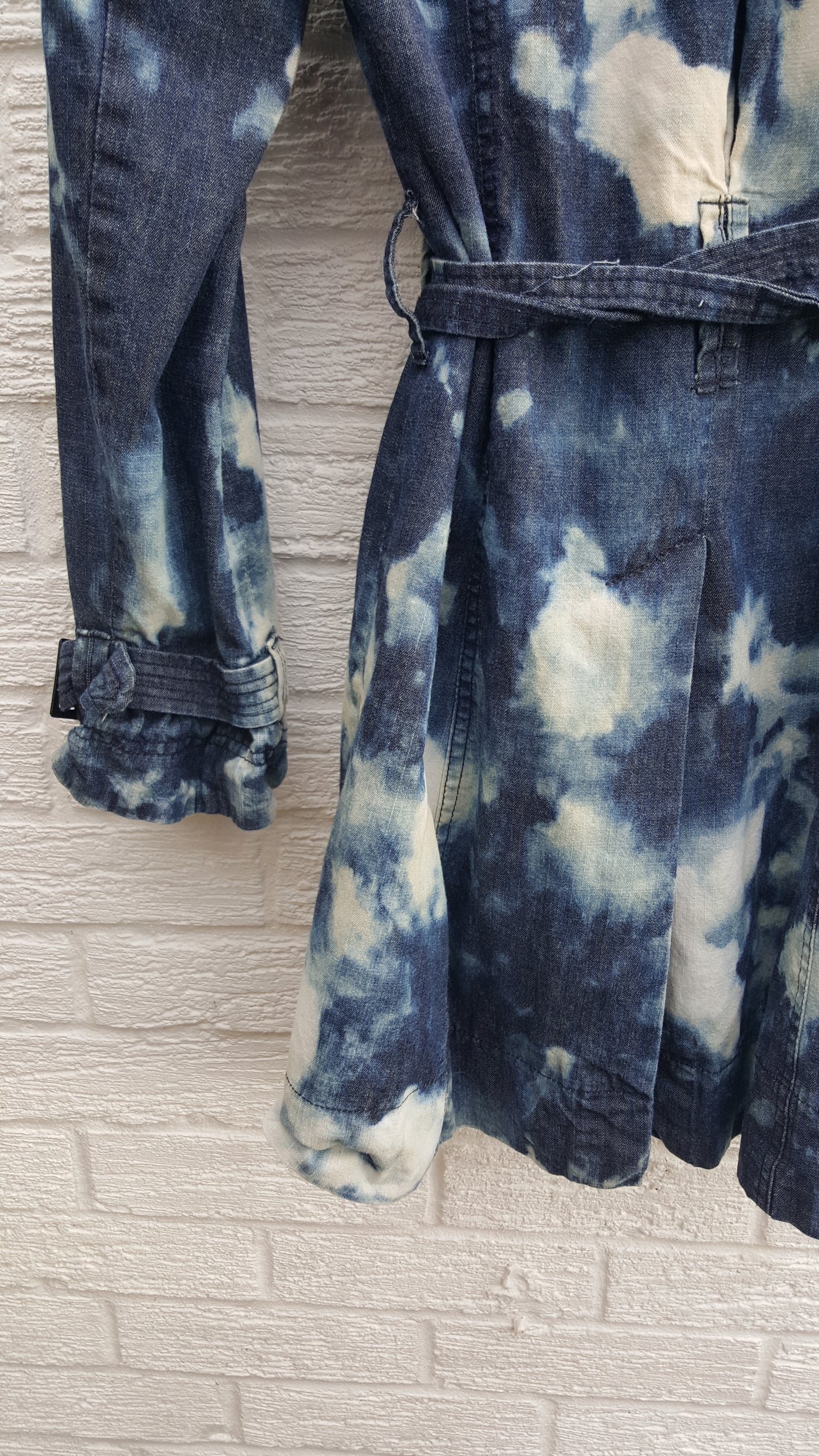 Upcycled denim coat, women's, hand dyed, mac style coat with belt, to fit UK size 10 or US size 6. This beautiful one of a kind coat is upcycled, so it's not just one of it's kind! It's also sustainable, ethical & friendly to the environment too! Hand dyed in the UK by AbiDashery. Only one available. We only use recycled and compostable packaging!