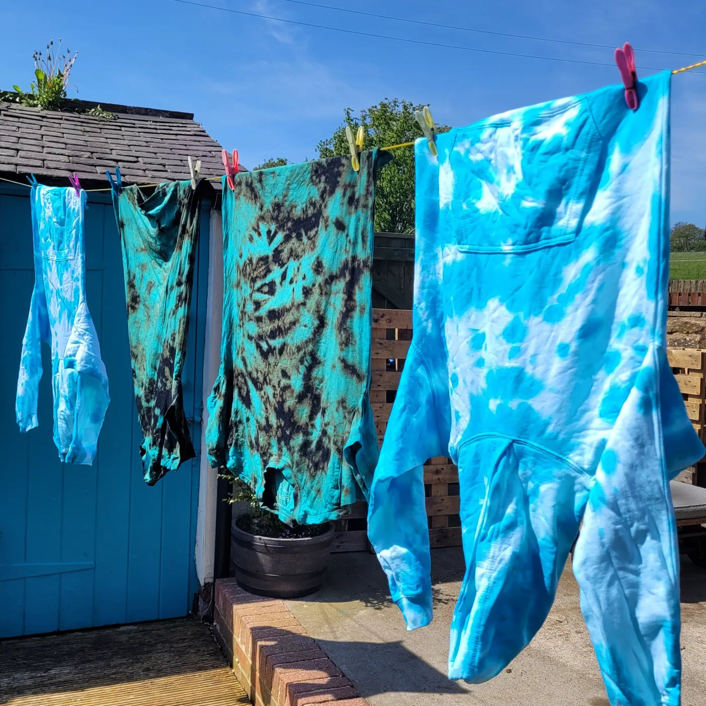 Men's Bleached Tie Dye T-shirt Blue