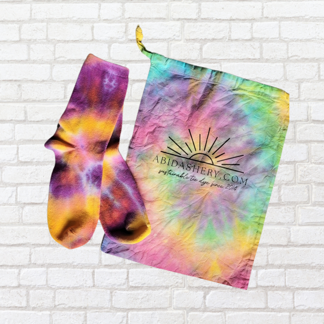 Tie Dye Socks & Pouch Gift Set