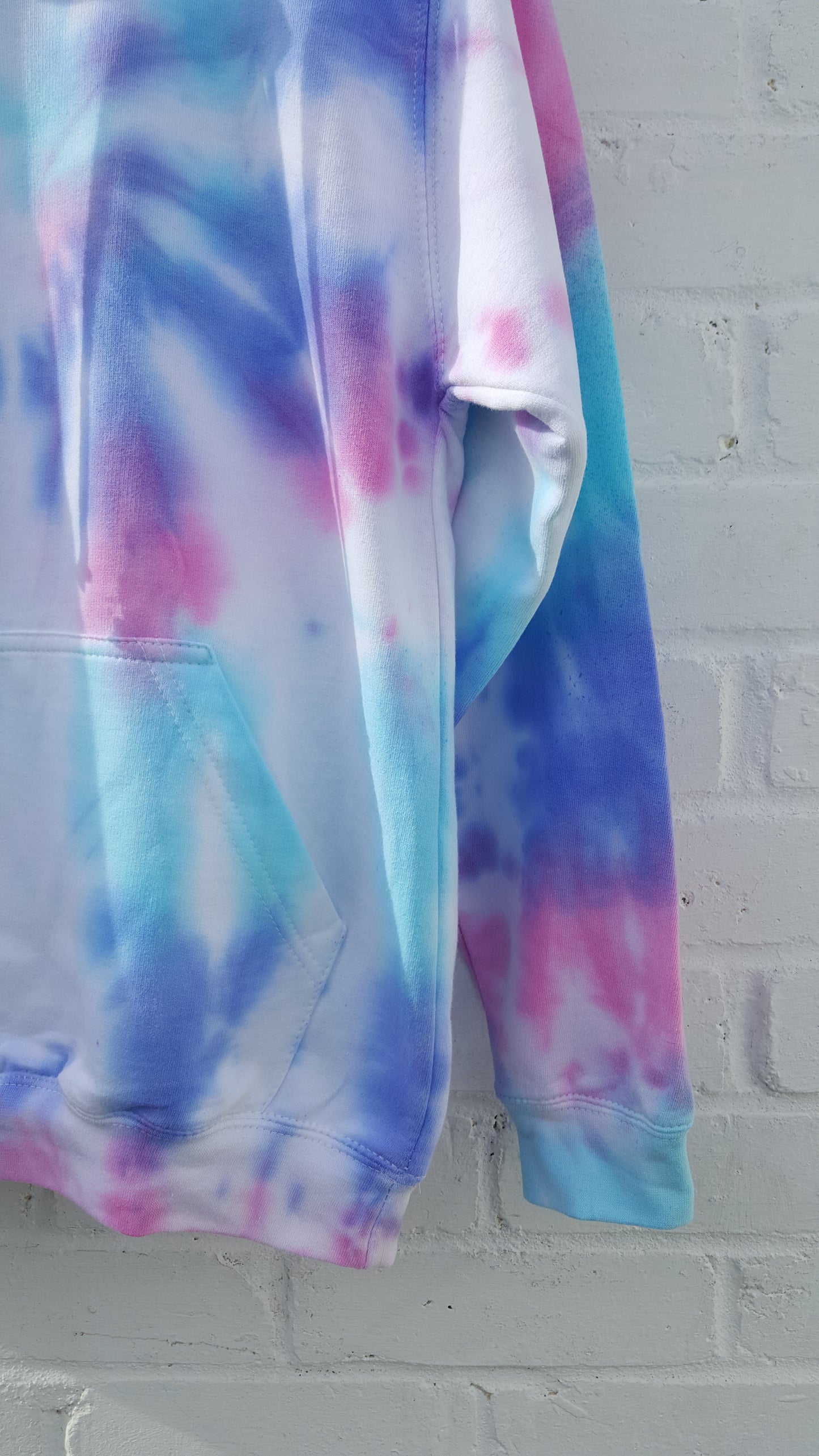 tie dye hoodie UK sleeve