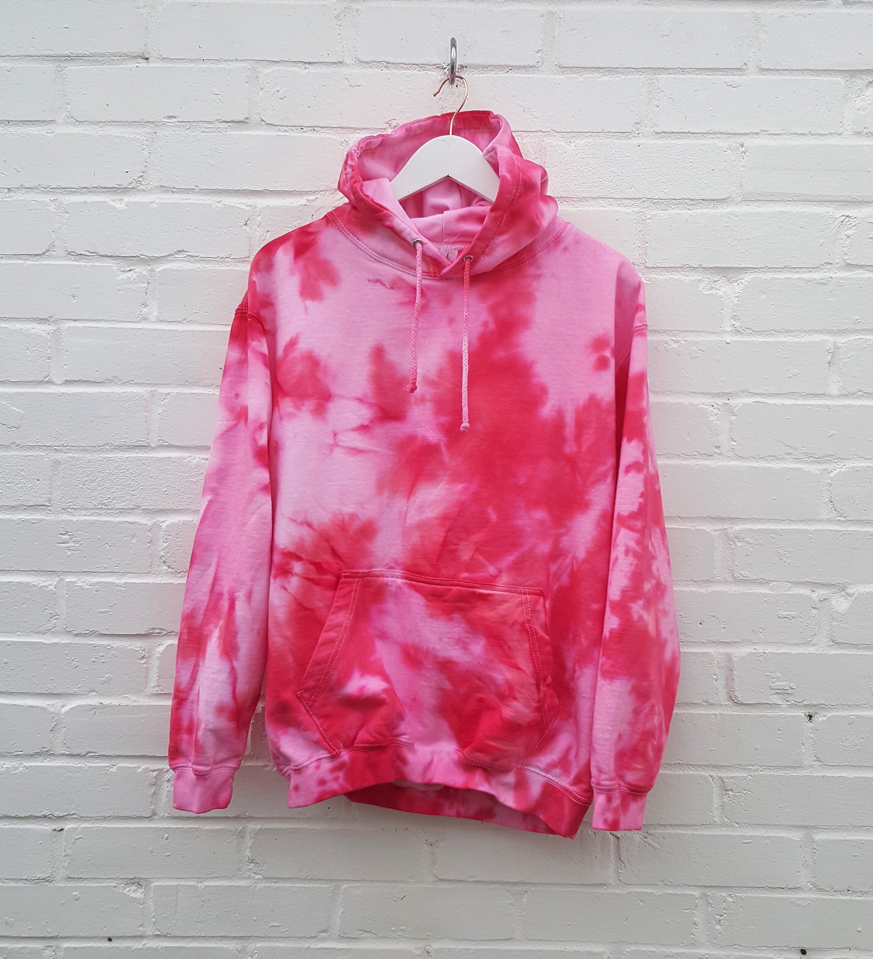 Bright tie clearance dye hoodie